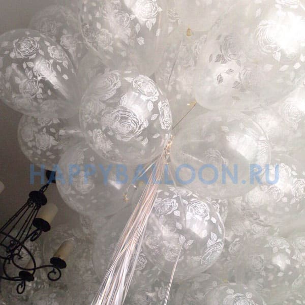 Прозрачные воздушные шары с белыми розами